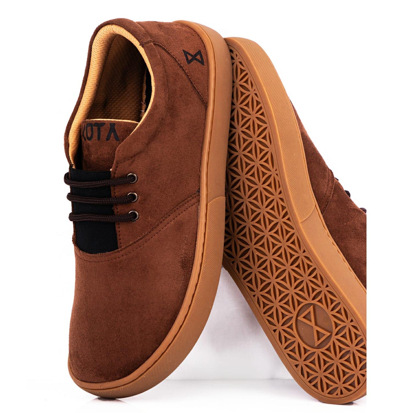 'SendTreaders' Suede